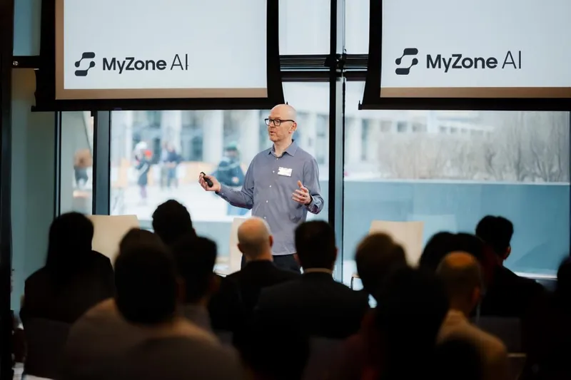 Mike Schwarz leading an AI workshop